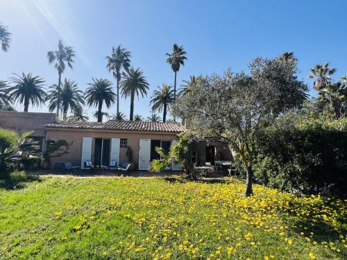 Villa des Fleurs - Location saisonnière - Saint-Tropez