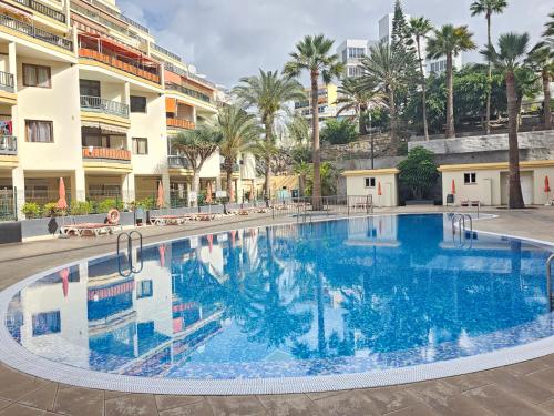 NEW OCEAN SYMPHONY APARTMENT WITH TERRACE, Los Cristianos, Tenerife