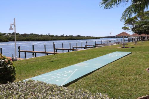 401 Bayshores Yacht & Tennis Club in Clearwater Beach, USA