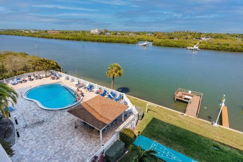 401 Bayshores Yacht & Tennis Club in Clearwater Beach, USA