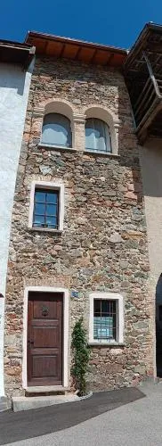 Antica torre del castello Casa Ceresiana in Carabietta, Schweiz
