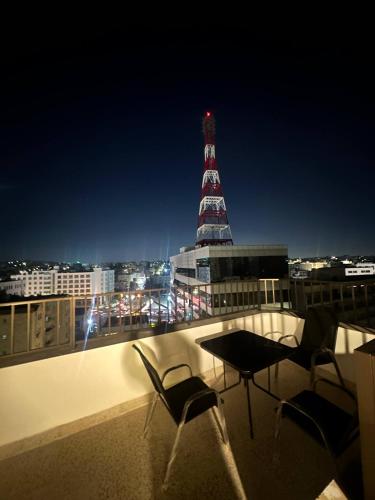 Cozy Rooftop Near Al Services 23 - main image