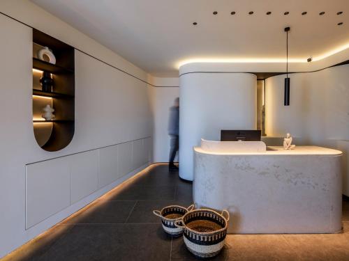 לובי, Yalos Hotel Sunset view Mykonos town private rooms in מיקונוס