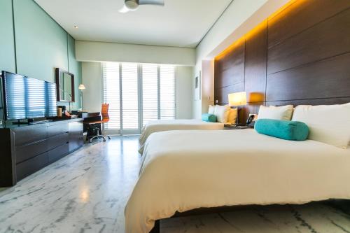 2 double beds