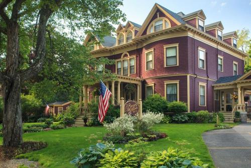 Berry Manor Inn in Rockland (ME)