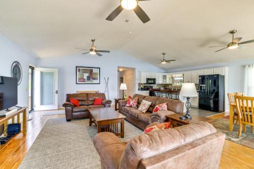 Watts Bar Lake Escape Private Boat Dock and Ramp! in Lenoir City