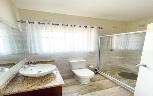 Double Room image 9