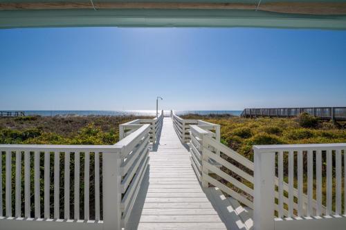 Oceanfront Pet Friendly Private Home detail