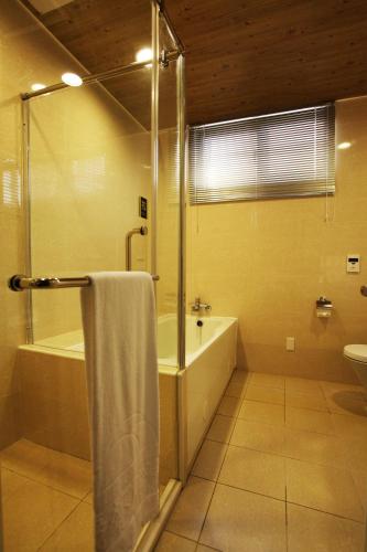 Well-appointed bathrooms