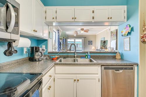 Coastal Condo on the Beach with Pool Access! - image 13