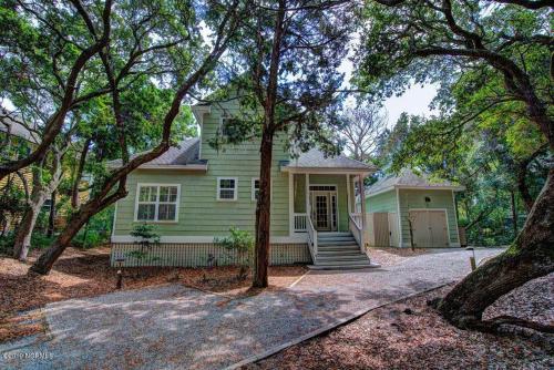 Three-Bedroom Holiday Home
