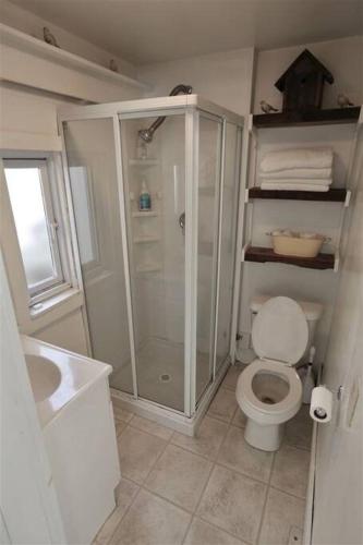 Hobie's Landing - Blissful lake side cottage - On Lake Winona Hobie's Landing - Blissful lake side cottage - On Lake Winona