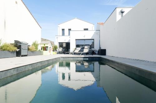 Grande maison avec piscine, proche océan, Les Sables, 6 personnes - Location saisonnière - Les Sables-d'Olonne