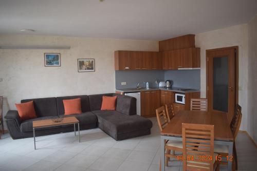 Villa Park Guest Apartments in 波羅費茲