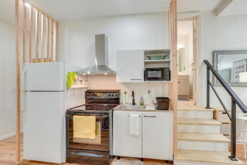 Dog-Friendly Fishkill Home Less Than 10 Mi to Dia Beacon! in Fishkill, USA