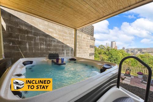 City View Sanctuary with Hot Tub image