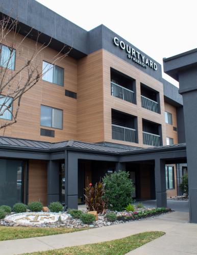 Courtyard by Marriott Bryan College Station - main image