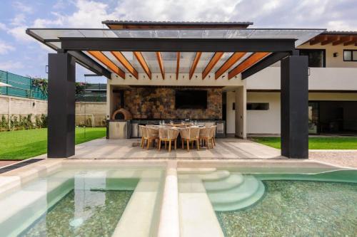 Lujosa Casa en Valle de Bravo, México - FR