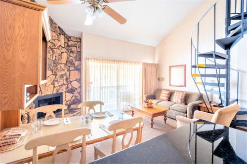 Lagonita Lodge in Big Bear Lake, USA