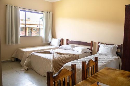 1 double bed, 2 twin beds