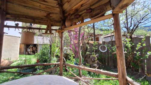 Guest House "SVANETI" in Lentekhi