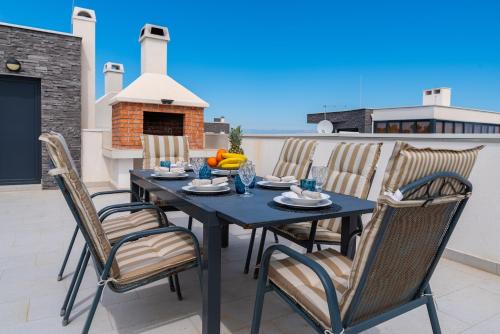 Luxury with jacuzzy on a private roof terrace, Nin (fotografie 2)