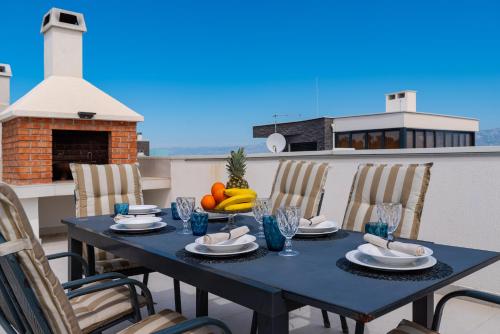Luxury with jacuzzy on a private roof terrace, Nin (fotografie 5)