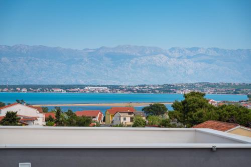 Luxury with jacuzzy on a private roof terrace, Nin (fotografie 6)