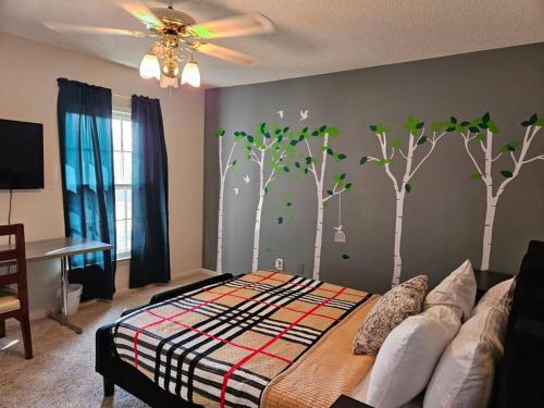 Peaceful & Elegant Sleeps 16 with Pool Near Mall in Memphis, USA
