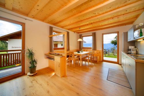 Beimsteinhof Room Type - Two-Bedroom Apartment