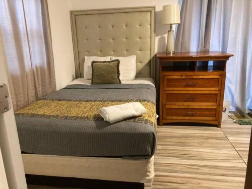 Secluded Cabin Home with 7 bedrooms and acreage