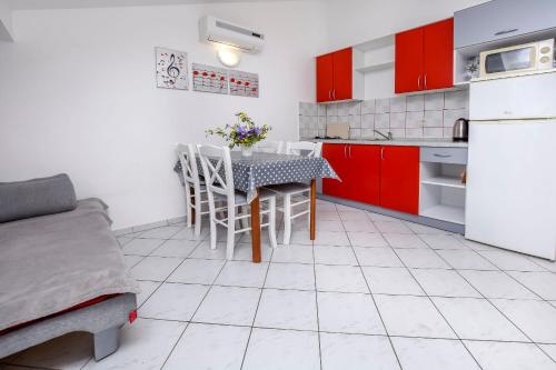 One-Bedroom apartment Standard image 8
