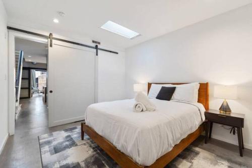 Inventors Loft - Stay in the Heart of it All in Philadelphia, USA