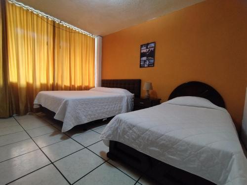 1 twin bed