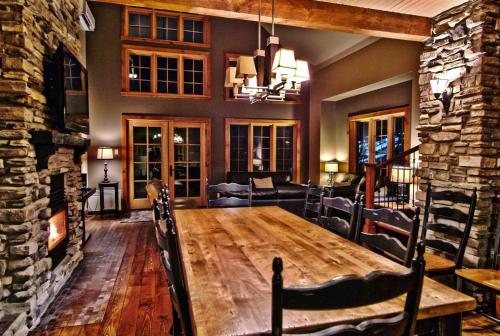 Chalets Alpins- 39 Chemin des Skieurs in Stoneham (Quebec)