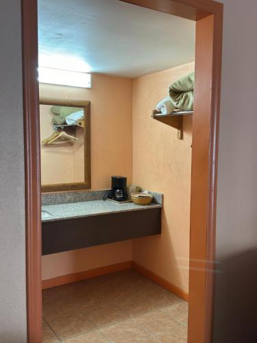 College Inn Spartanburg – Spartanburg, SC