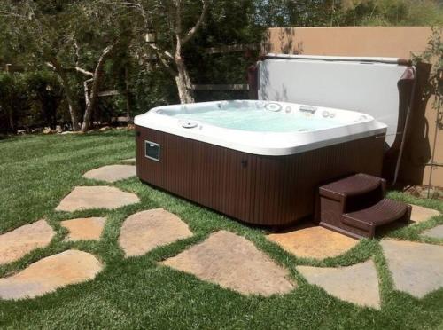 Modern 3BR Luxury House with Jacuzzi