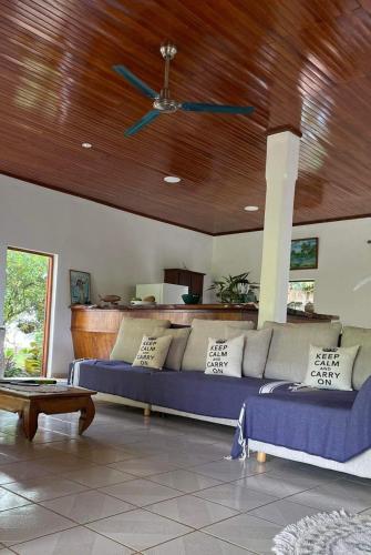 Létesítmények, Villa Ura in Uturoa