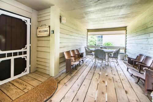 Coconut Cottage by RealJoy Vacations - image 6