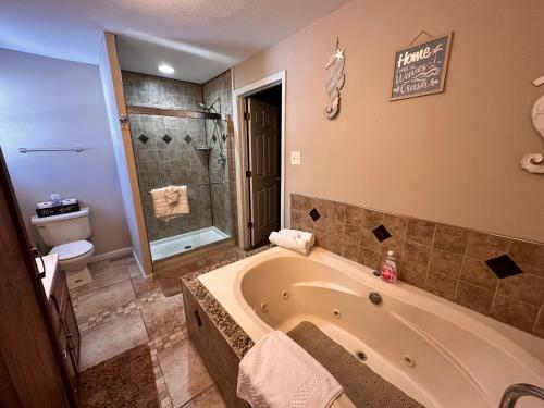 A huge Sprawling House on a large lot -15 minutes to St Louis in 美景高原