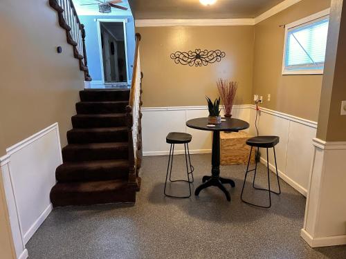 A huge Sprawling House on a large lot -15 minutes to St Louis in 美景高原