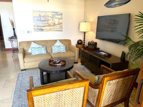 Ko Olina Beach Villas O1002 - 3BR Luxury Condo with Stunning Ocean View & 2 Free Parking