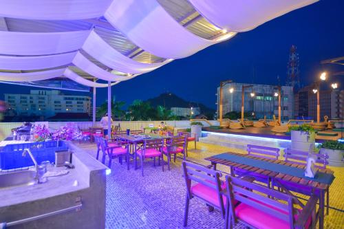 Quip Bed & Breakfast Phuket Hotel - 레스토랑