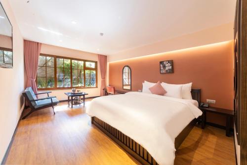 room detail thumbnail 0