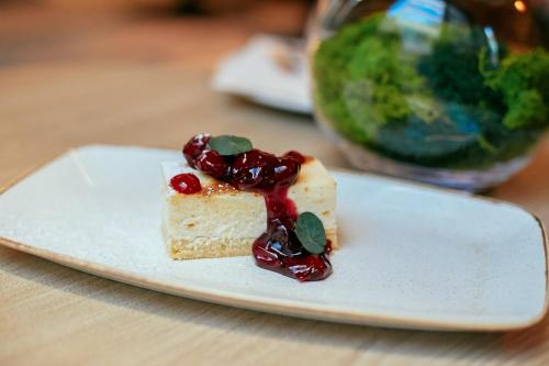 548680976 Holiday Inn Krakow City Centre by IHG