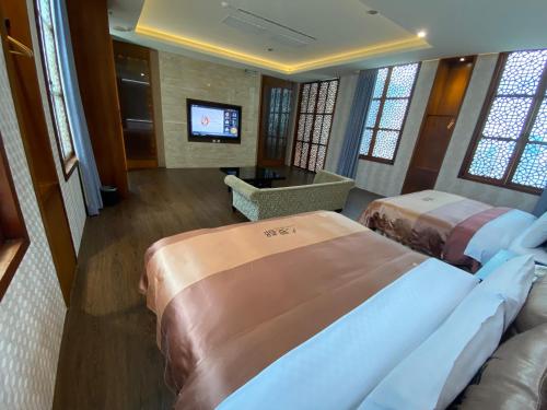 Quadruple Room with Garden View (Check-in after 18:00) image 8