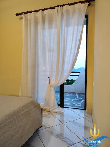 Double Room with Balcony and Sea View