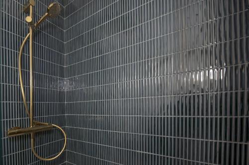 Single Room with Shower image 1