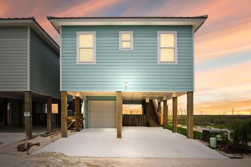 Beach Boardwalk Private Pool Golf Cart Friendly in Port Aransas, USA