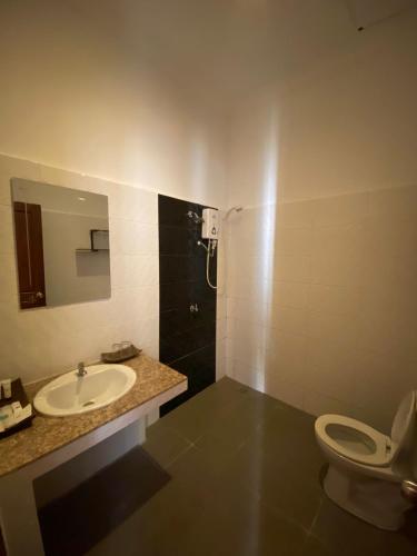 Double Room image 3